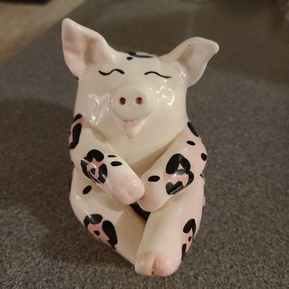 Ceramic pig Lacombe 2001 Anna Co. Creations 4"x5" - Picture 2 of 7